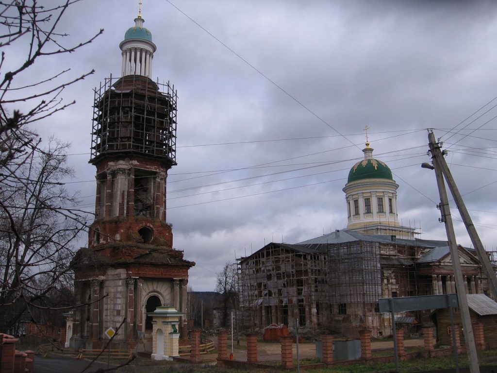 Яхрома. Троицкий собор с колокольней.jpg