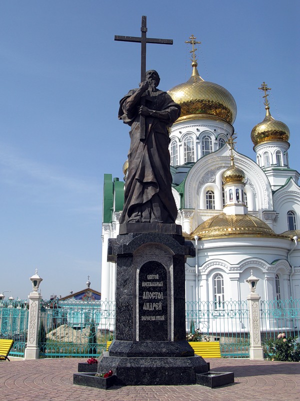 Памятник Андрею Первозванному в г. Батайске.jpg