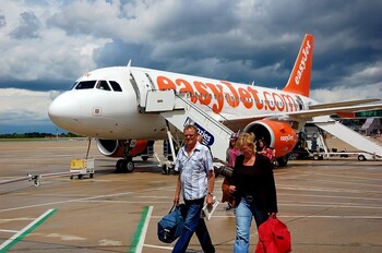 На Крите эвакуировали пассажиров рейса easyJet из-за загоревшихся гаджетов