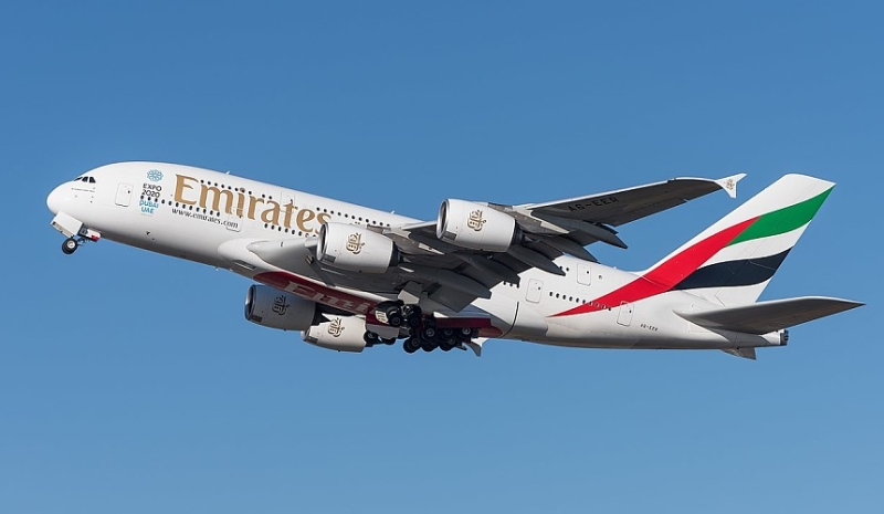 Из-за взрыва пейджеров и раций авиакомпания Emirates запретила провоз устройств